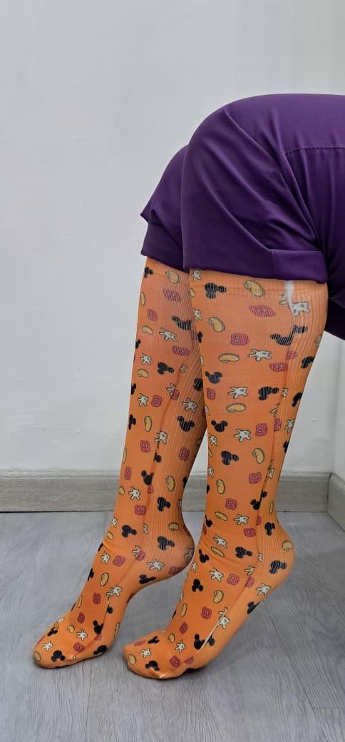 MEDIAS De Compresión MICKEY MANITAS naranja