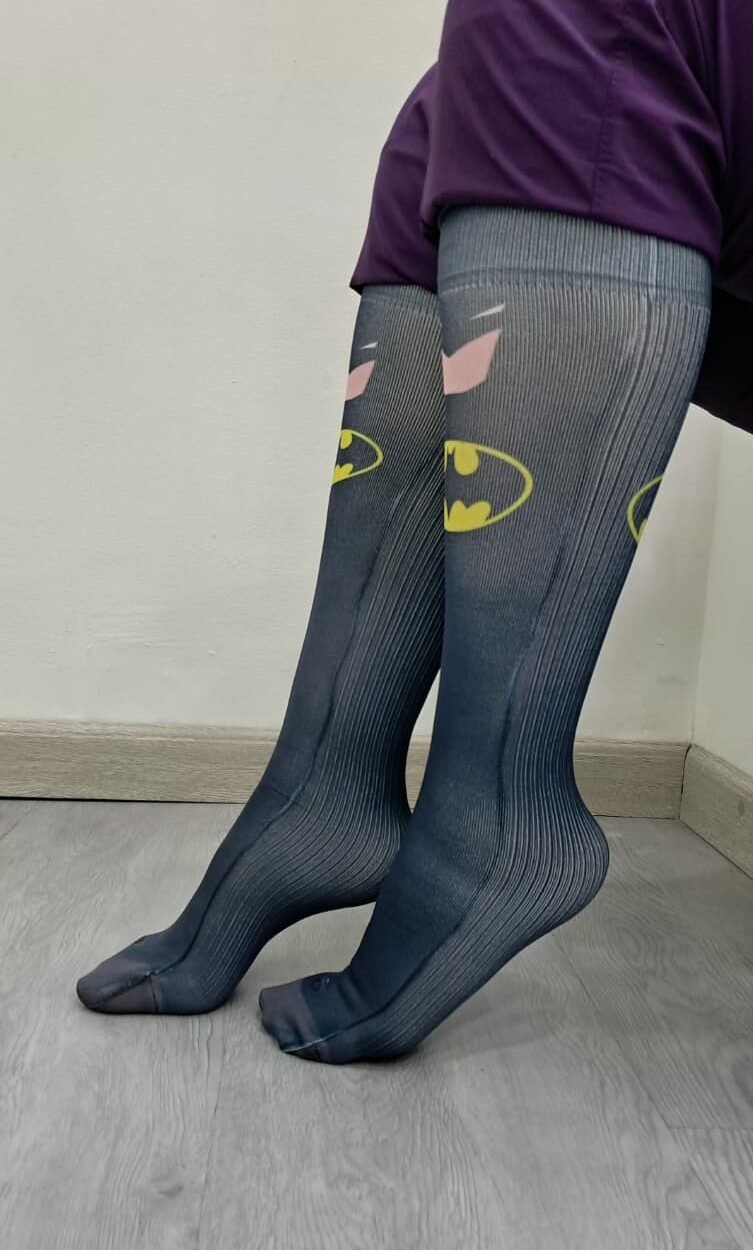 MEDIAS de compresión BATMAN TRAJE NEGRO