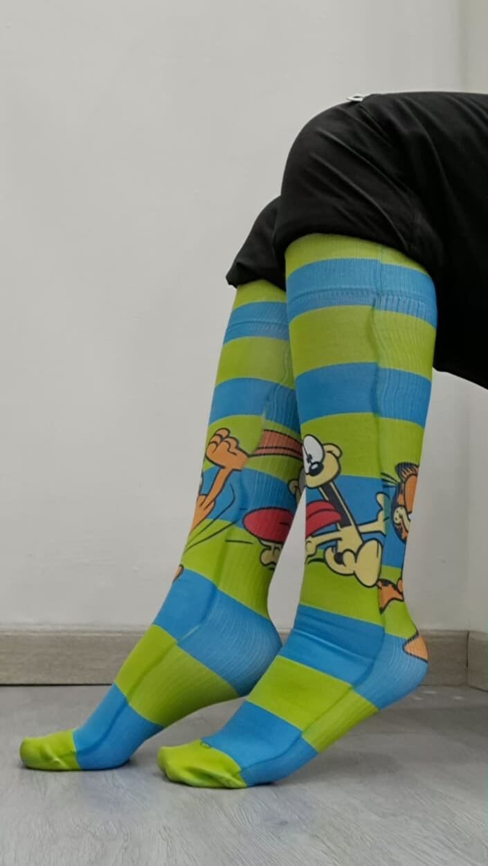 MEDIAS De Compresión GARFIELD azul y verde
